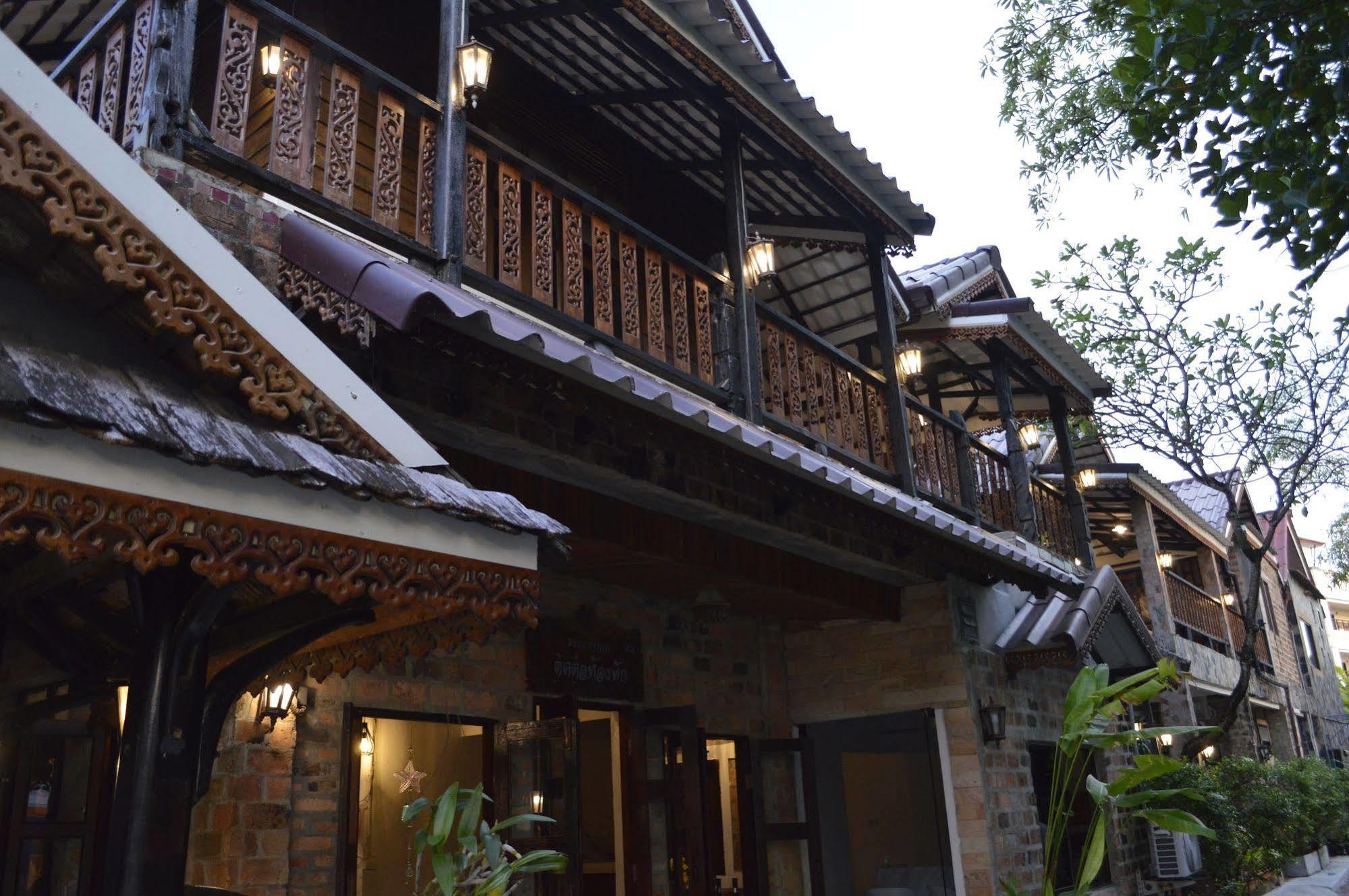 Baan Thai Homestay By Bgb Villas Kata Beach  Buitenkant foto